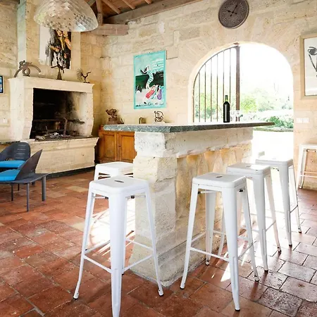 Casa de Férias Domaine De Choisy Abzac (Gironde)